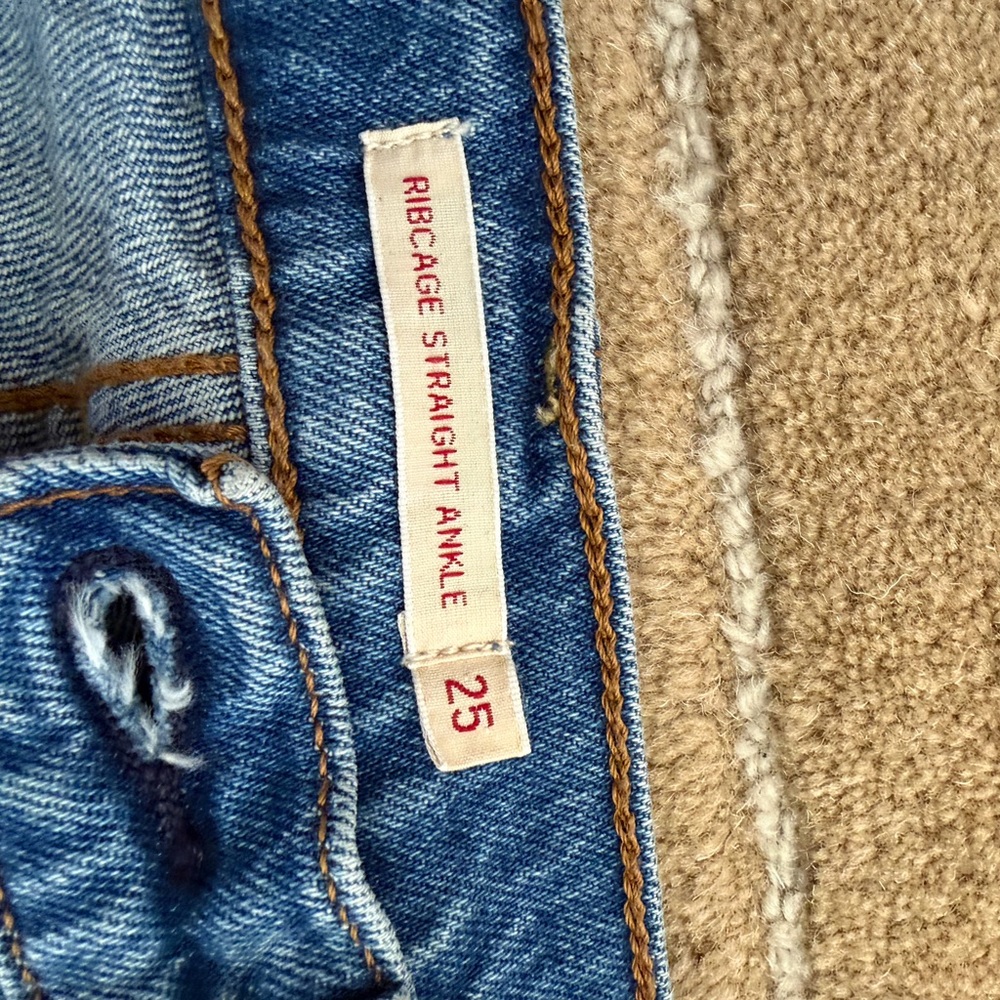 Levi's Ribcage Straight Ankle - Picture 3 of 5